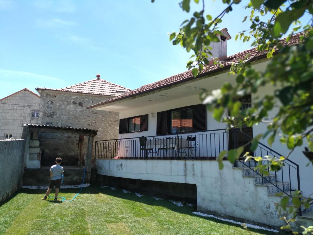 Pe Na Aldeia Villa Outeiro  Exterior photo